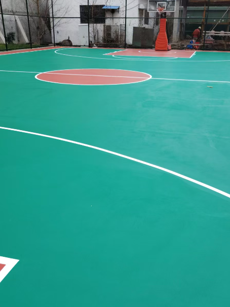 淳安 球场长期使用易出现地面开裂